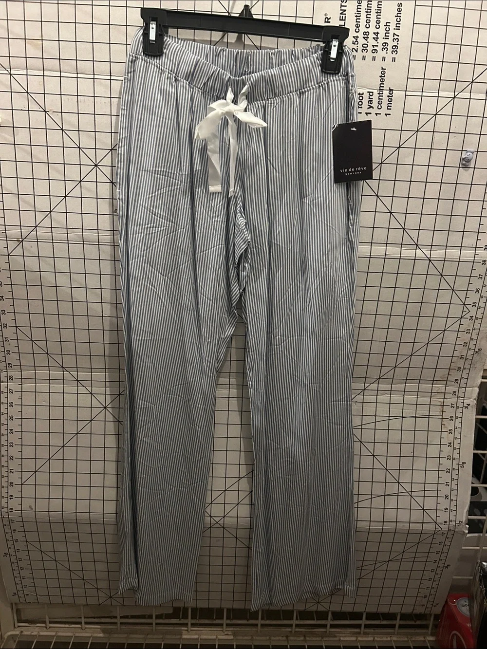 Vie de rêve Light Blue & White Pinstripe Drawstring Joggers